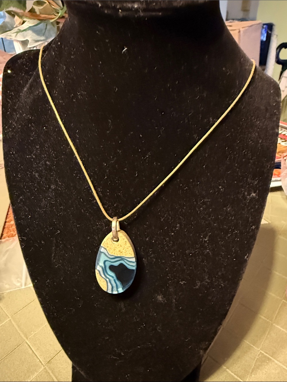 Blue Agate-Style Teardrop Pendant Necklace - Unbranded